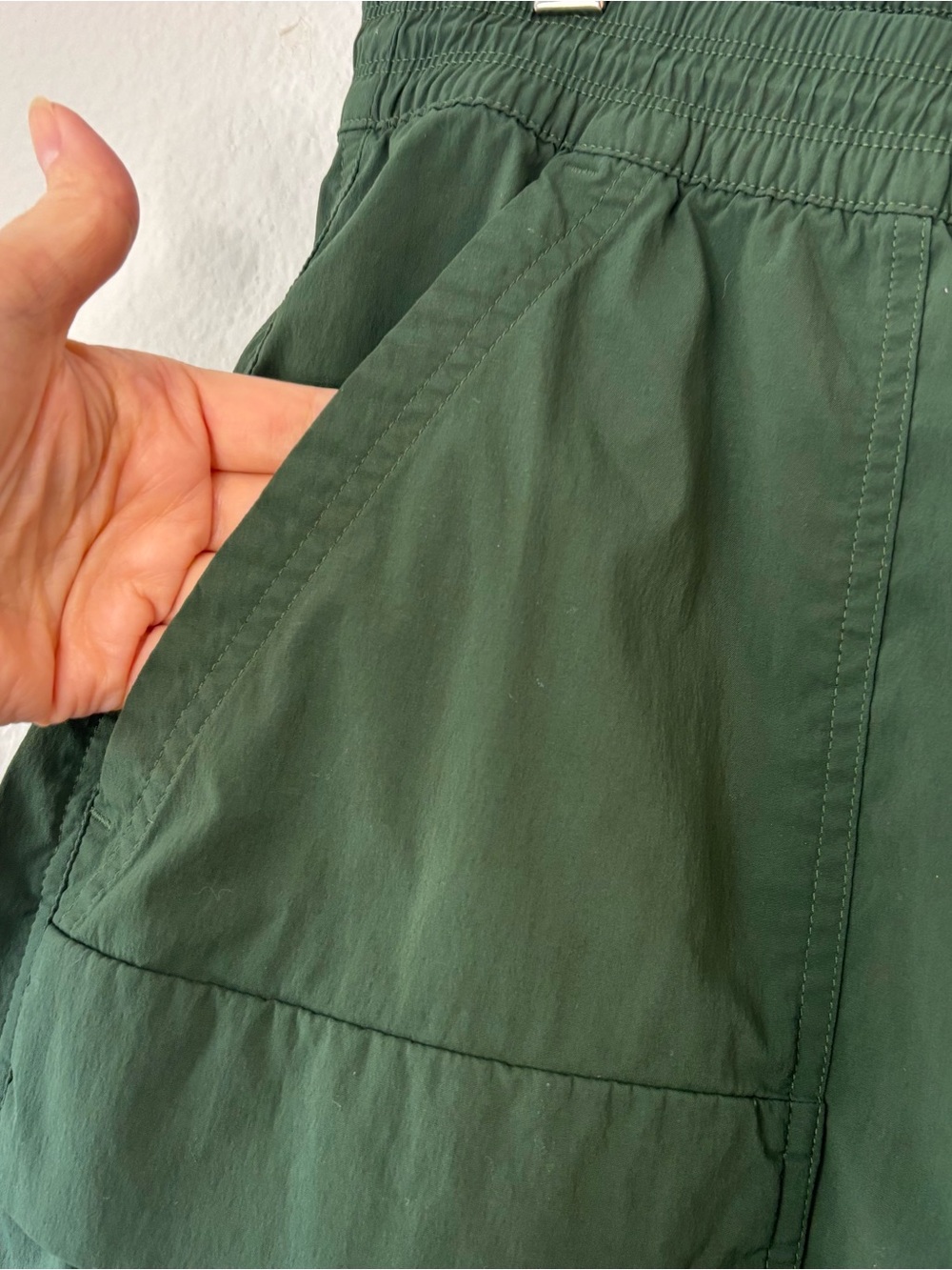 REI Co-Op Women's X-Large Green Nylon Trailmade Hiking Drawstring Shorts Pocket - Picture 5 of 9